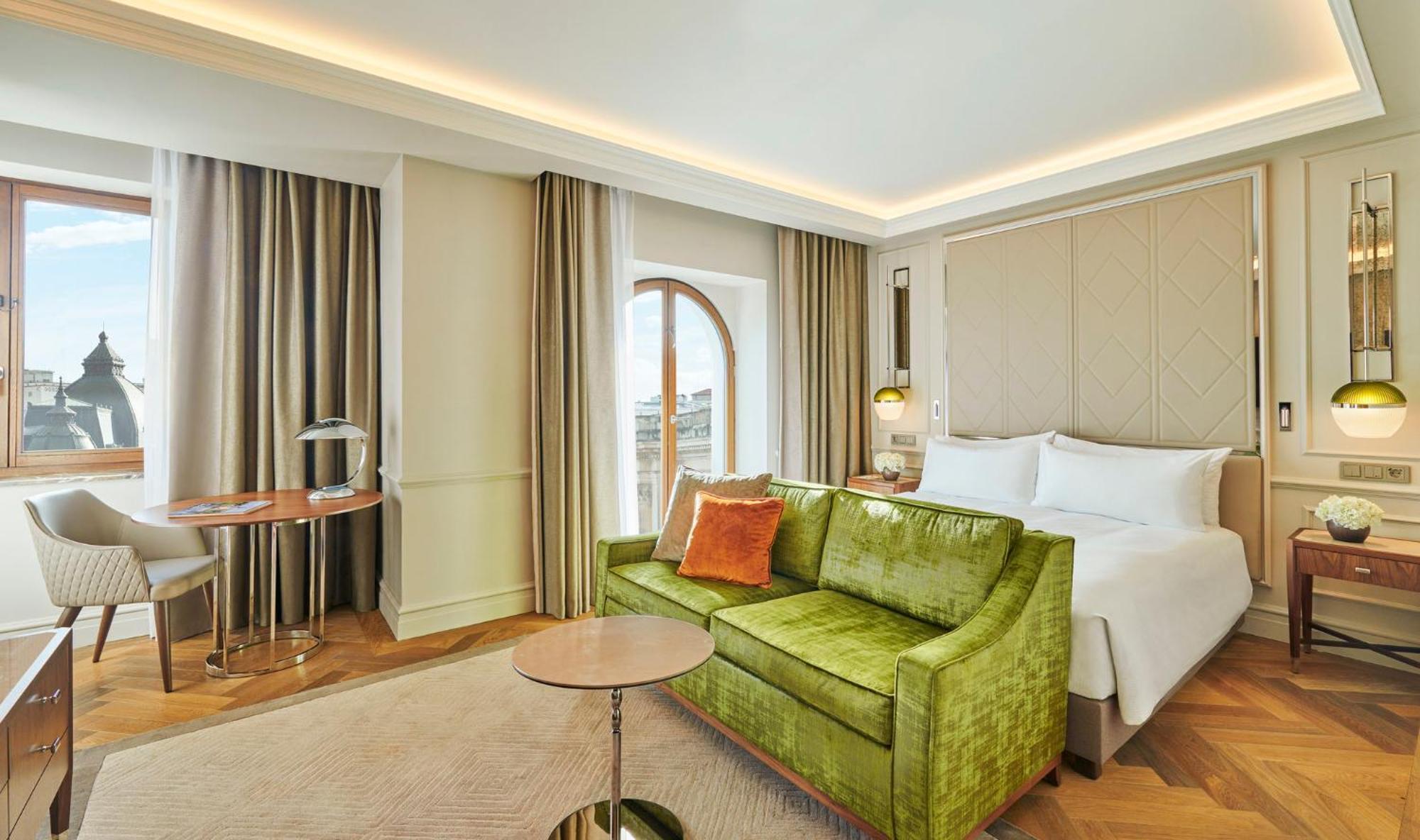 Intercontinental Athenee Palace Bucharest, An Ihg Hotel Esterno foto A suite at the hotel