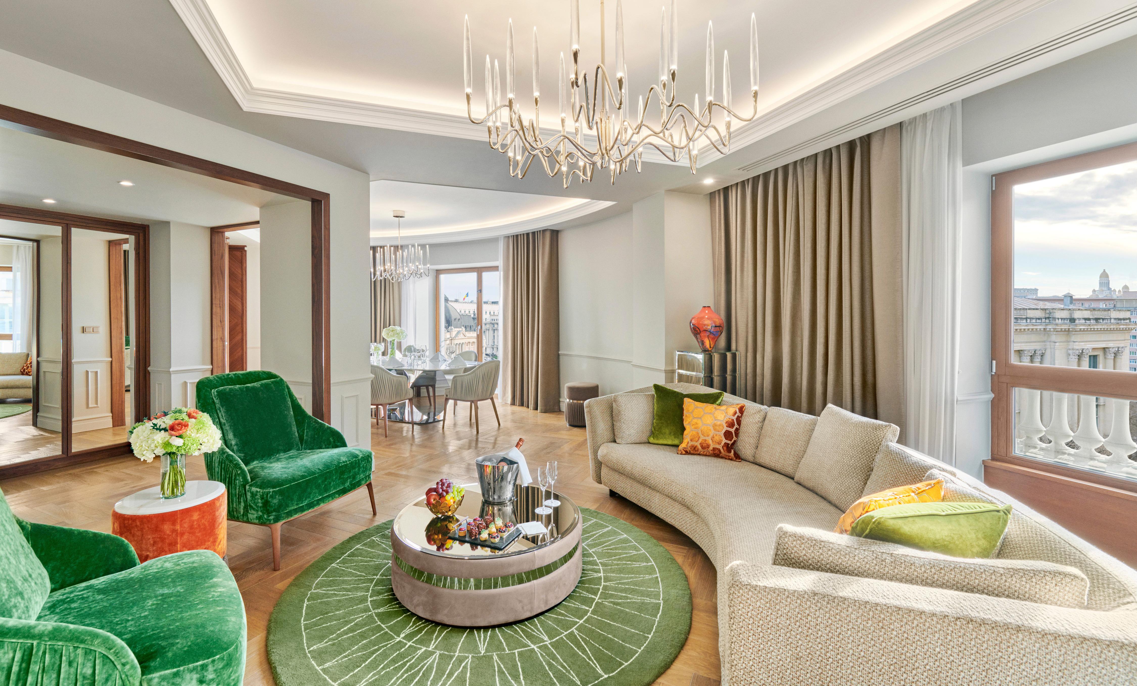 Intercontinental Athenee Palace Bucharest, An Ihg Hotel Esterno foto The living room of a suite at the Mandarin Oriental Munich