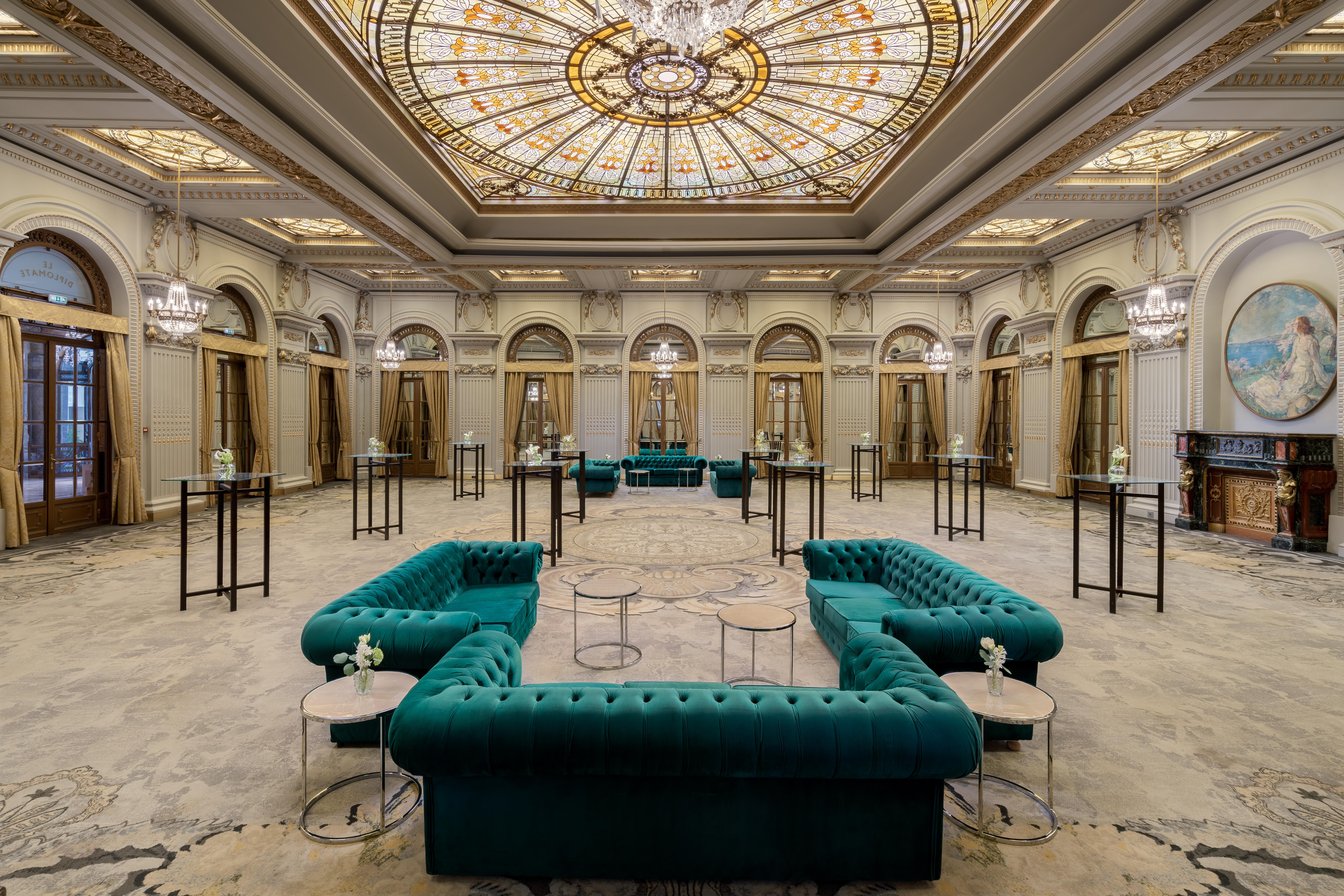 Intercontinental Athenee Palace Bucharest, An Ihg Hotel Esterno foto Lobby
