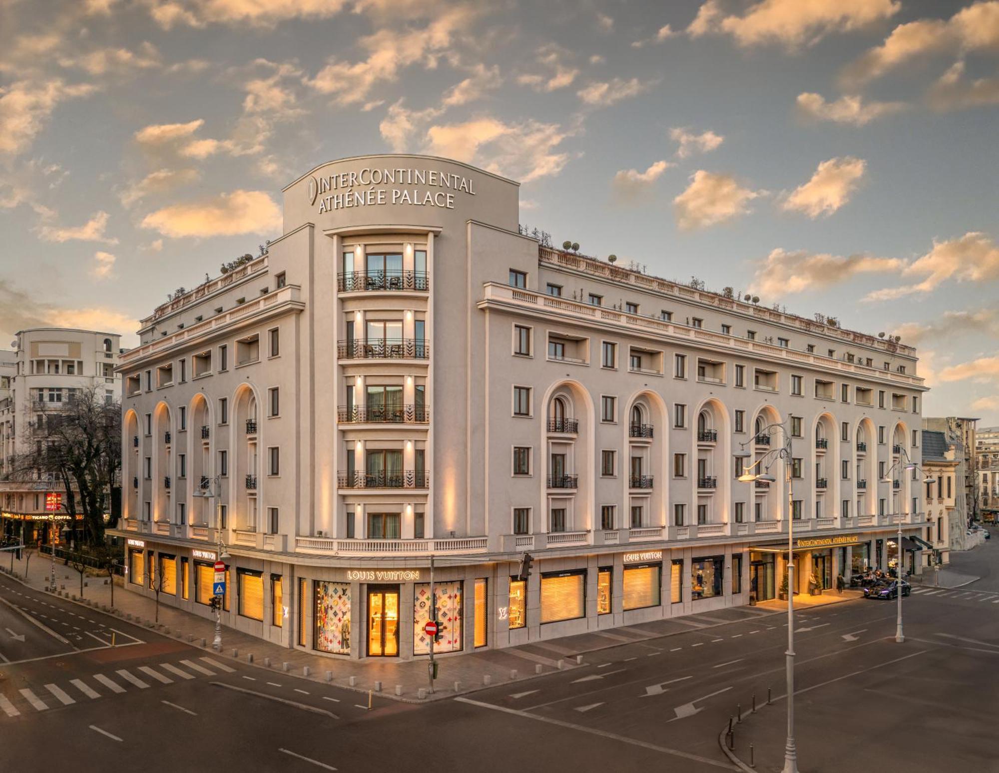 Intercontinental Athenee Palace Bucharest, An Ihg Hotel Esterno foto