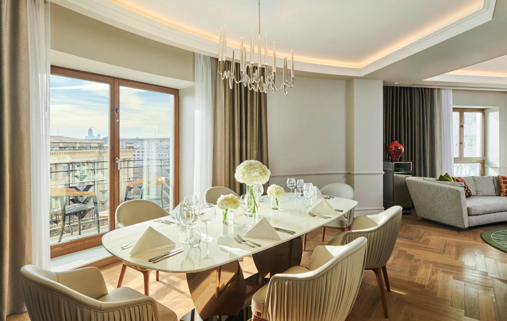 Intercontinental Athenee Palace Bucharest, An Ihg Hotel Esterno foto